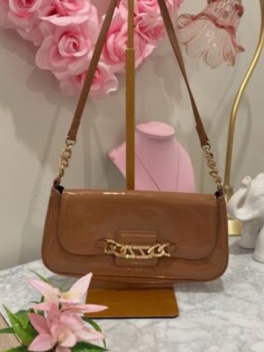 🐫 NWOT Camel Patent Leather Shoulder Bag in Brown with Gold Hardware